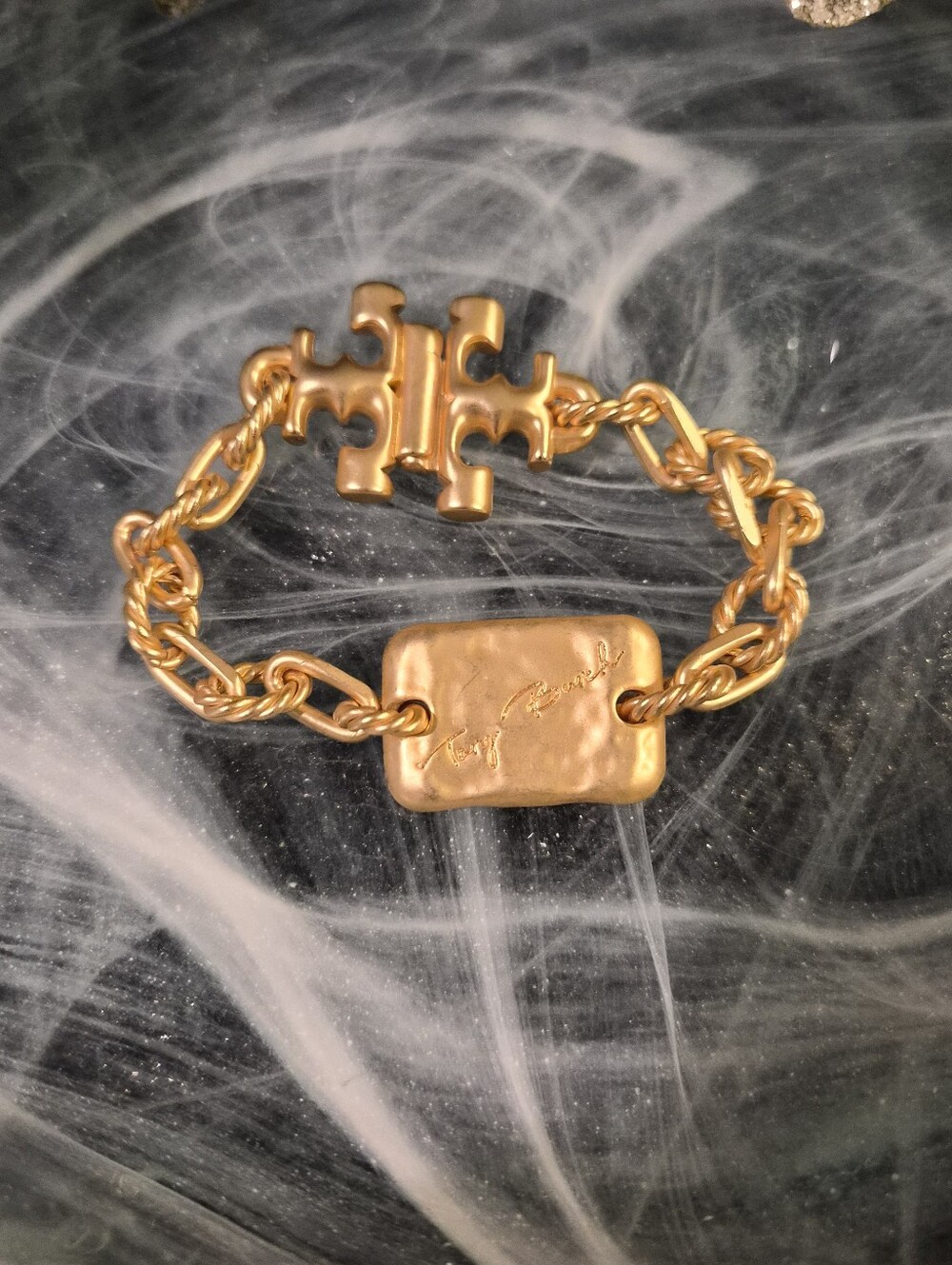Tory Burch Logo Bracelet - Picture 5 of 5